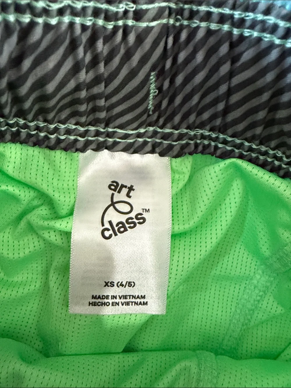 NWT Boys Checker Print Swim Shorts with pockets and lining size xs 4/5